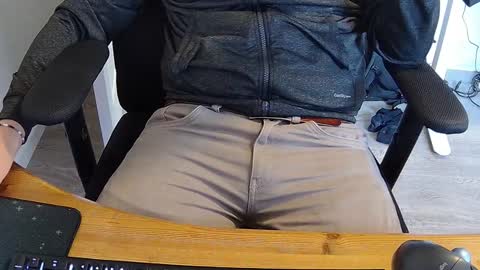 Sneakybill online show from 11, 3, 2026