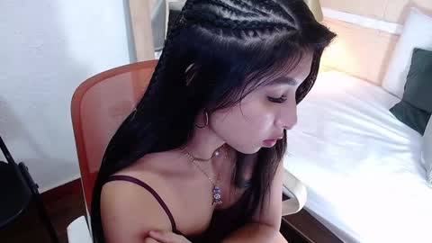 Snapshot of sneakyy_fantasy chatting on 3, 1, 2025 Hellen  online show from 3, 1, 2025