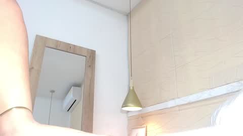 Snapshot of sneakyy_fantasy chatting on 14, 1, 2025 Hellen  online show from 14, 1, 2025