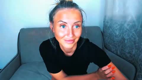Snapshot of snezanablond chatting on 11, 6, 2026 Sneja online show from 11, 6, 2026