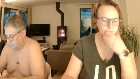 Snoeske and Woodwurm online show from 1, 1, 2025