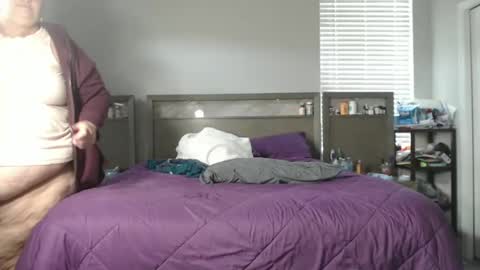 Snapshot of snoqueen954321 chatting on 8, 3, 2025 Snoqueen online show from 8, 3, 2025