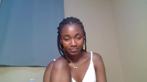 Snapshot of snowie_eyes chatting on 5, 11, 2025 Snowie eyes online show from 5, 11, 2025