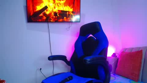 Snapshot of soee_18 chatting on 5, 7, 2026 sooe online show from 5, 7, 2026