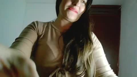 Snapshot of soffi_betacur chatting on 16, 4, 2026 Soffi Betacur online show from 16, 4, 2026
