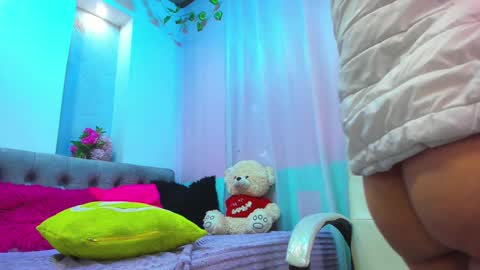 Snapshot of soffi_roberts chatting on 24, 2, 2025 sofiia online show from 24, 2, 2025