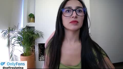 Snapshot of soffi_rousel_ chatting on 25, 11, 2025 soffi_rousel_ online show from 25, 11, 2025