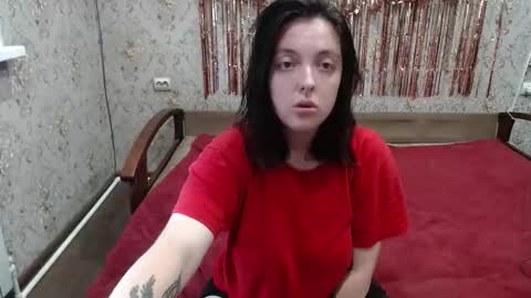 soffia_xo online show from 11, 9, 2025