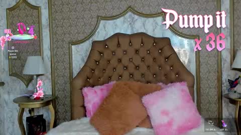 Snapshot of soffiqueen chatting on 24, 2, 2026 Schedule 1400 - 2100 gtm-5 online show from 24, 2, 2026