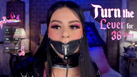 Snapshot of soffiqueen chatting on 26, 2, 2026 Schedule 1400 - 2100 gtm-5 online show from 26, 2, 2026