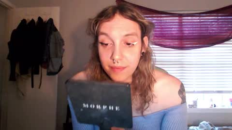 Lilytea online show from 1, 12, 2025