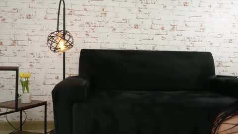 sofhia cruz online show from 3, 2, 2026