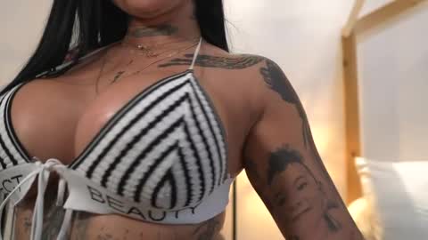 Snapshot of sofhia_cruz chatting on 14, 5, 2026 sofhia cruz online show from 14, 5, 2026