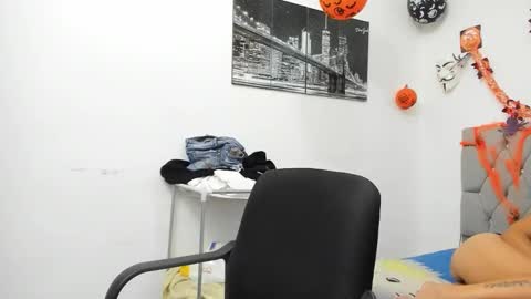 SOFI AND SANTY online show from 8, 11, 2025