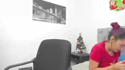 SOFI AND SANTY online show from 6, 1, 2026