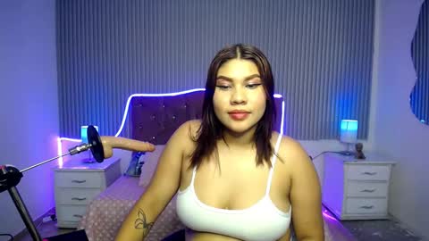 sofi_brunette_ online show from 24, 2, 2026