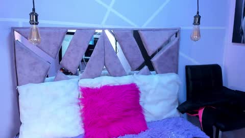 Sofi Noa online show from 9, 9, 2025