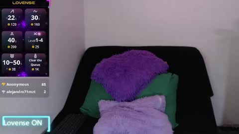 sofia  whitee online show from 20, 9, 2025