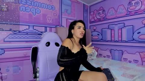 Snapshot of sofia_cute22 chatting on 15, 11, 2025 sofia_cute22 online show from 15, 11, 2025