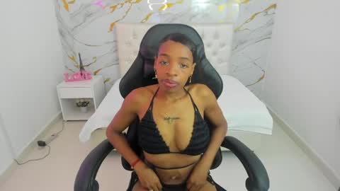 Snapshot of sofia_echeverri chatting on 4, 5, 2026 sofia_echeverri online show from 4, 5, 2026