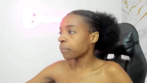 Snapshot of sofia_echeverri chatting on 28, 5, 2026 sofia_echeverri online show from 28, 5, 2026