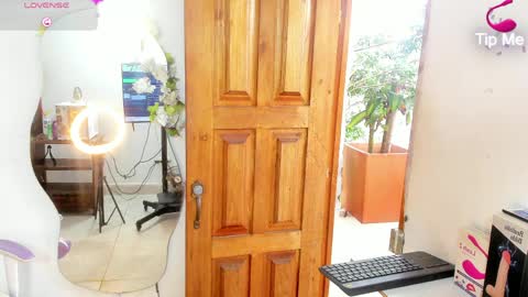 sofia online show from 8, 4, 2026