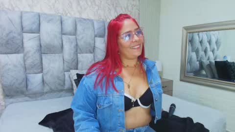 Snapshot of sofia_gutierrez__ chatting on 15, 9, 2025 sofia gutierrez online show from 15, 9, 2025
