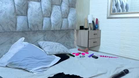 sofia gutierrez   online show from 12, 1, 2026