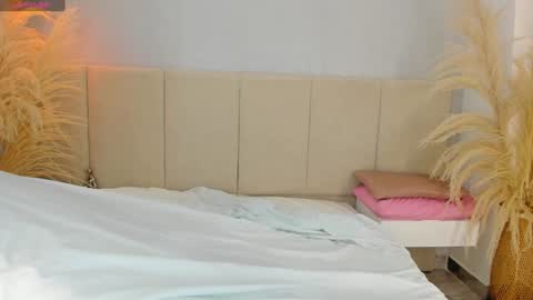 Snapshot of sofia_pamela chatting on 4, 1, 2025 SOFIA PAMELA online show from 4, 1, 2025