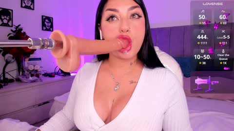 Snapshot of sofia_riot1 chatting on 3, 2, 2025 sofia online show from 3, 2, 2025