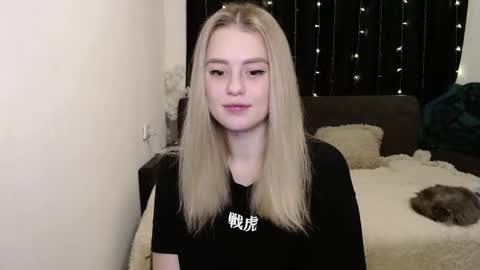 Snapshot of sofia_rosemary chatting on 11, 12, 2024 sofia_rosemary online show from 11, 12, 2024