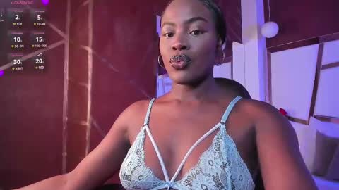Snapshot of sofia_samuels chatting on 20, 2, 2025 Sofia Samuels online show from 20, 2, 2025