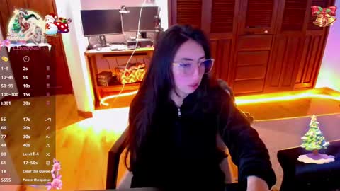 Snapshot of sofia_vanner chatting on 20, 12, 2024 SOFIA online show from 20, 12, 2024