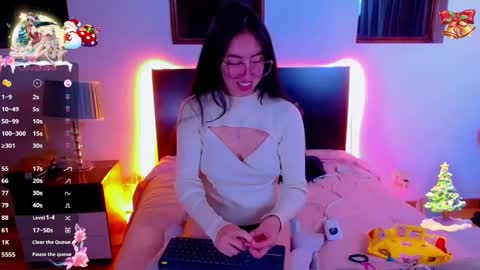 Snapshot of sofia_vanner chatting on 27, 12, 2024 SOFIA online show from 27, 12, 2024