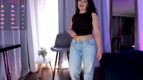 Sofia Wilson online show from 13, 2, 2025