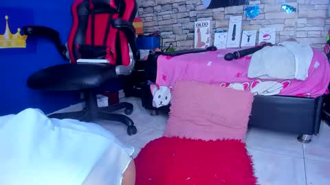 sofiacastillo01 online show from 14, 1, 2025