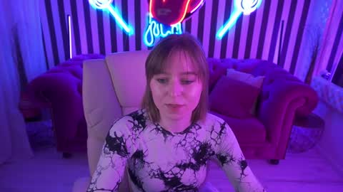 SofiaLuxuryy online show from 26, 4, 2026