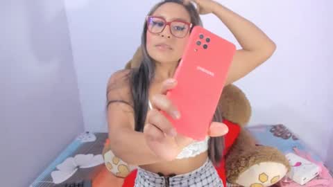 sofii milk online show from 24, 2, 2025