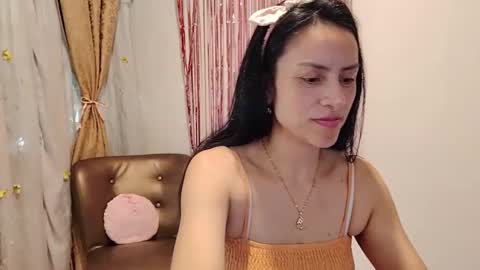 Sofi Bella online show from 26, 9, 2025