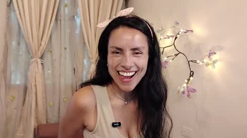 Sofi Bella online show from 9, 4, 2026