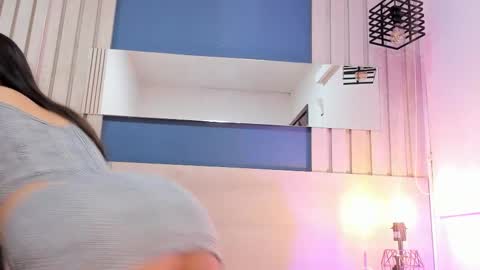 Snapshot of soficandy_ chatting on 6, 10, 2025 soficandy_ online show from 6, 10, 2025