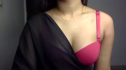 Snapshot of sofie_diva chatting on 2, 2, 2025 divya online show from 2, 2, 2025
