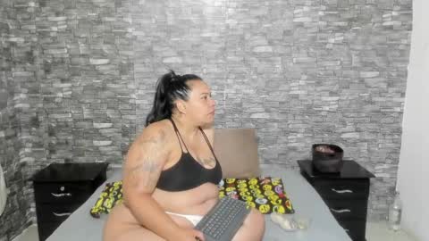 Vicky  online show from 20, 2, 2025