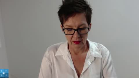 Sofie Velvet online show from 28, 11, 2025