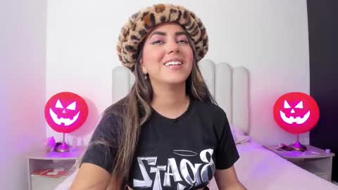 sofiebunnie online show from 31, 10, 2025