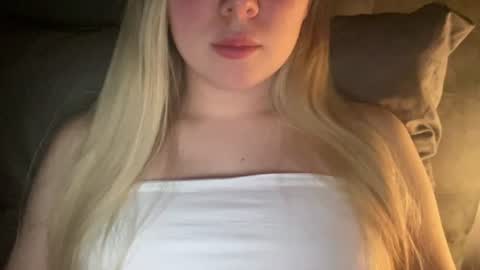 Snapshot of sofinovvak chatting on 23, 7, 2026 Sofi online show from 23, 7, 2026