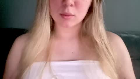 Snapshot of sofinovvak chatting on 24, 7, 2026 Sofi online show from 24, 7, 2026
