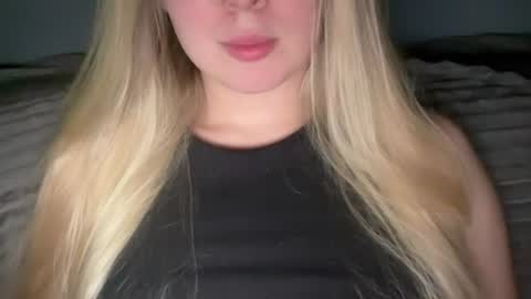 Snapshot of sofinovvak chatting on 26, 7, 2026 Sofi online show from 26, 7, 2026
