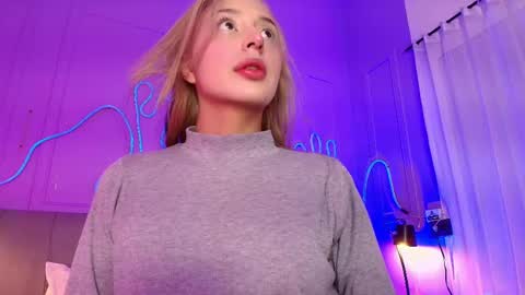 Snapshot of sofly_s chatting on 28, 5, 2026 Sofi online show from 28, 5, 2026