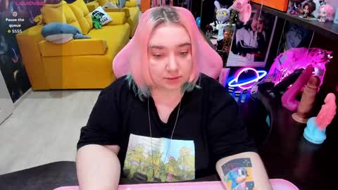 Snapshot of softie_sofy chatting on 28, 5, 2026 Sofie online show from 28, 5, 2026